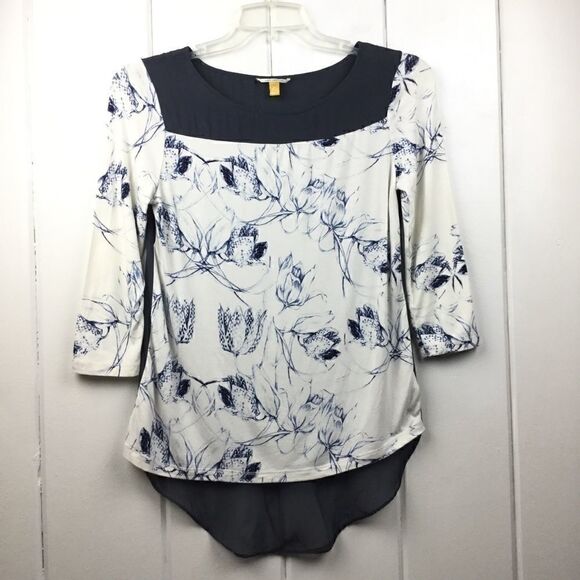 Anthropologie Tee, Leifsdottir Blue & Gray Floral Silk Tee, Size XS - Picture 1 of 10